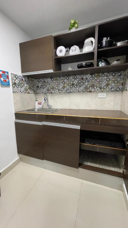 Sea Life Apartamentos En Via Principal Centro Y San Luis San Andrés Esterno foto