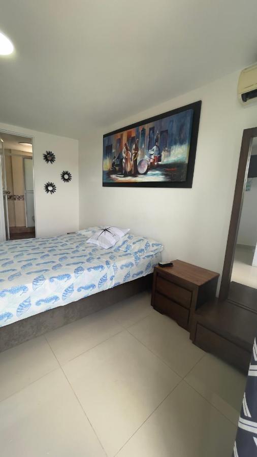 Sea Life Apartamentos En Via Principal Centro Y San Luis San Andrés Esterno foto