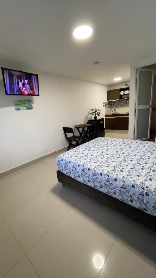 Sea Life Apartamentos En Via Principal Centro Y San Luis San Andrés Esterno foto