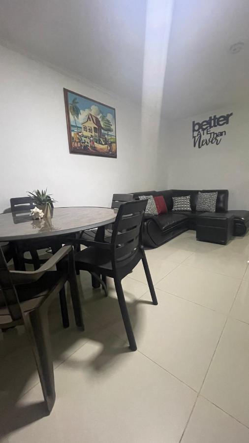 Sea Life Apartamentos En Via Principal Centro Y San Luis San Andrés Esterno foto
