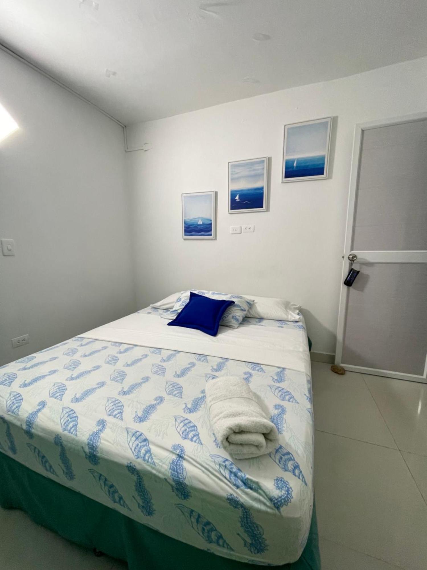 Sea Life Apartamentos En Via Principal Centro Y San Luis San Andrés Esterno foto