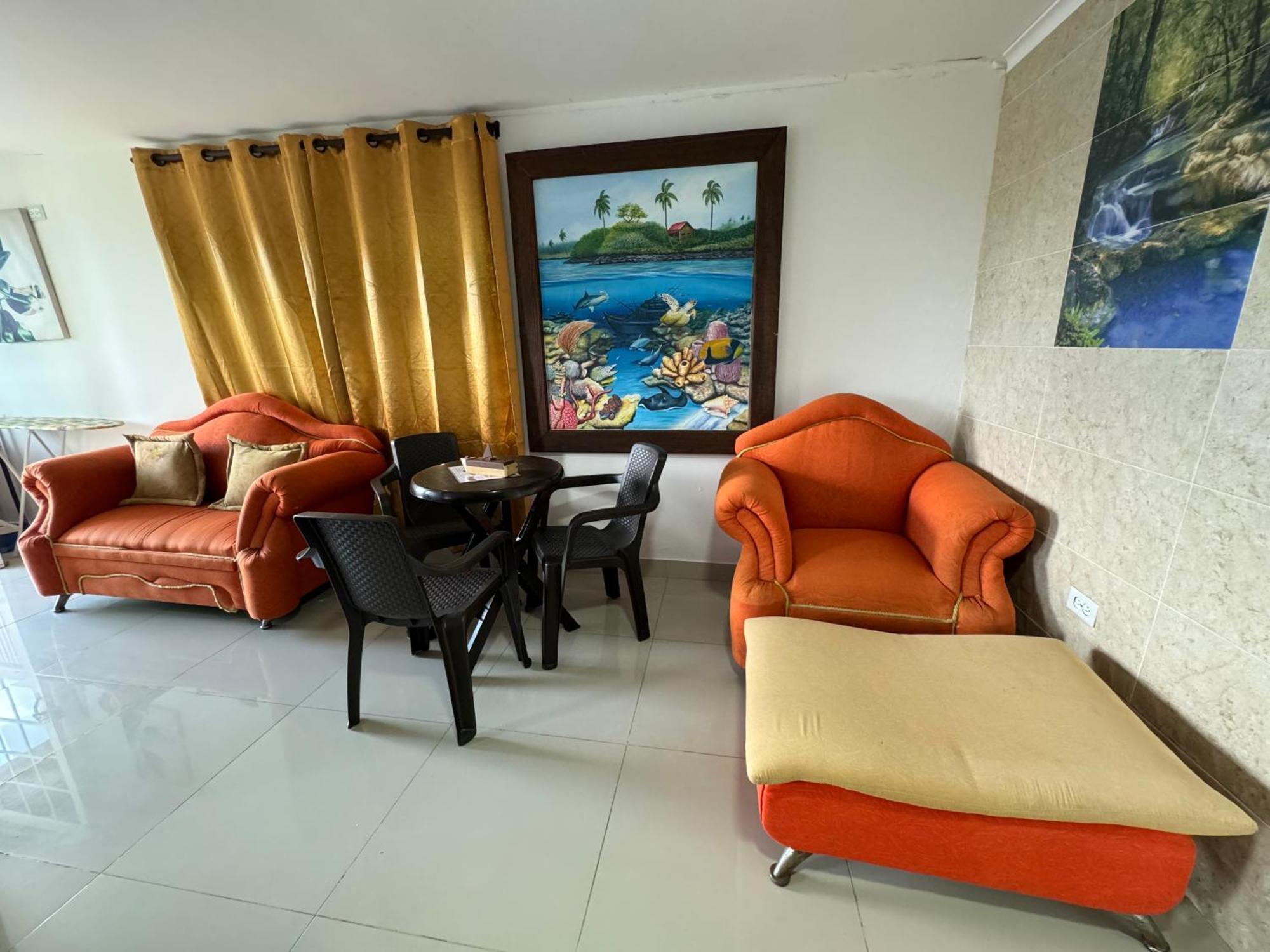 Sea Life Apartamentos En Via Principal Centro Y San Luis San Andrés Esterno foto