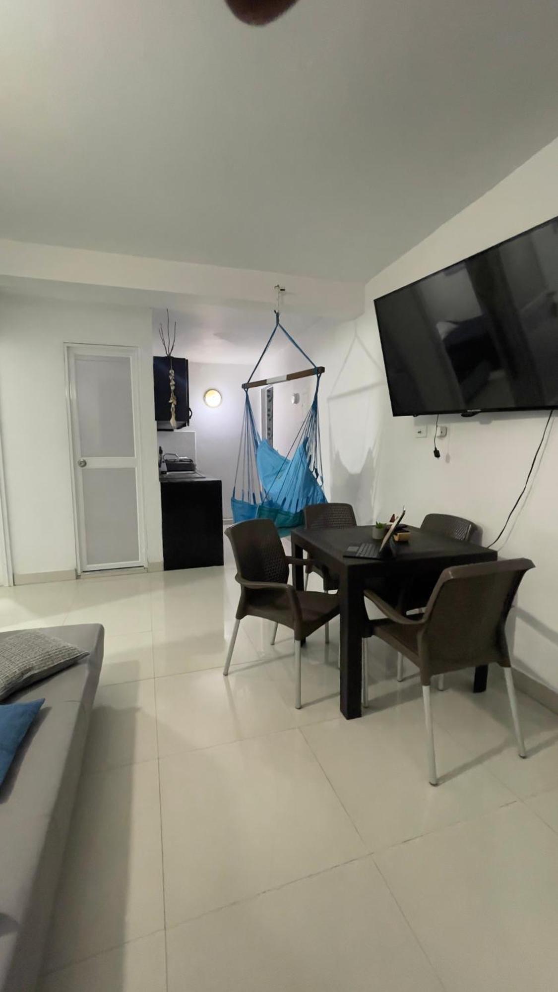 Sea Life Apartamentos En Via Principal Centro Y San Luis San Andrés Esterno foto