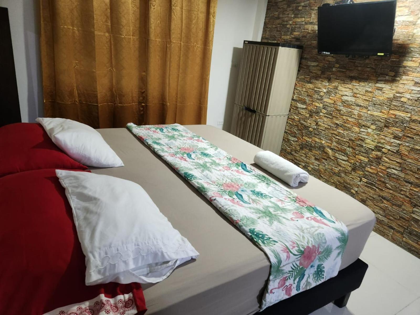 Sea Life Apartamentos En Via Principal Centro Y San Luis San Andrés Esterno foto